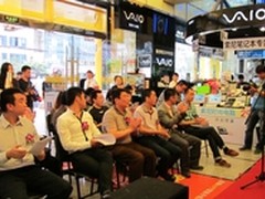 智能手机馆亮相百脑汇               