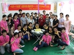 母亲节  手机QQ空间走进社区送祝福