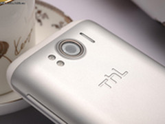 玩自拍不学小米 ThL W3前置200万摄像头