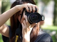 专业气息单反机 尼康D90套机售价6100元