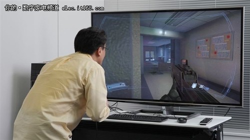 东芝55英寸4K×2K分辨率电视游戏体验