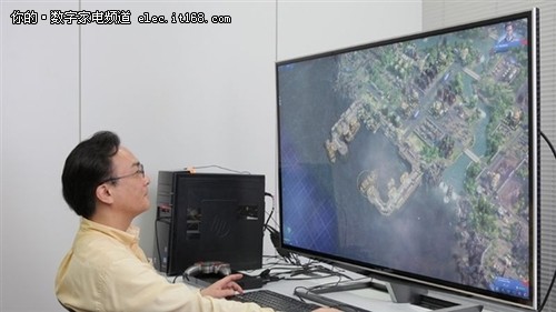 东芝55英寸4K×2K分辨率电视游戏体验
