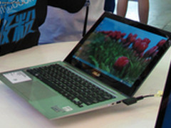 旋转屏幕加变形　异类超极本现Computex