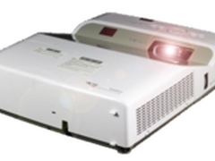 雅图反射式超短焦引领商务教育新浪潮