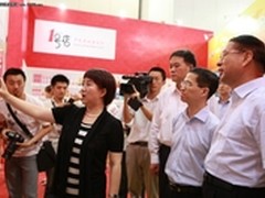 上海政协主席冯国勤参观1号店网购会展
