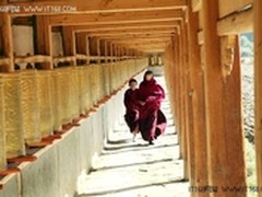 何润东 用EF镜头捕捉内心的正面力量