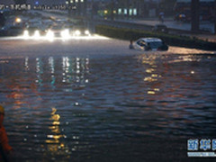 遇到暴雨依然能打通 夏日三防手机推荐