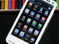 800万像素双模 摩托罗拉XT685现售1999