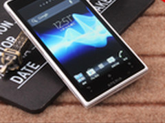 1200W像素 索尼LT26w最强三防手机评测