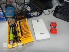 拨开白富美真相 联想乐Phone S880拆机