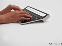 全新智能键盘 内置屏幕可显示输入信息