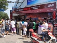 华硕新泰坦三联屏游戏体验赛火热进行中