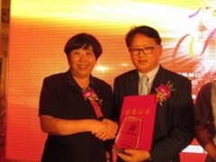 不闪式3D电视  健康观影代言人