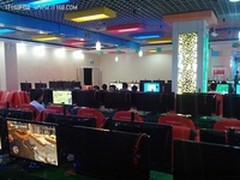 华硕全系列产品打造新疆阿克苏豪华网吧