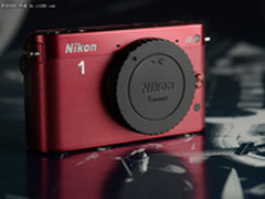 外形经典配色更出彩 尼康J2外观初体验