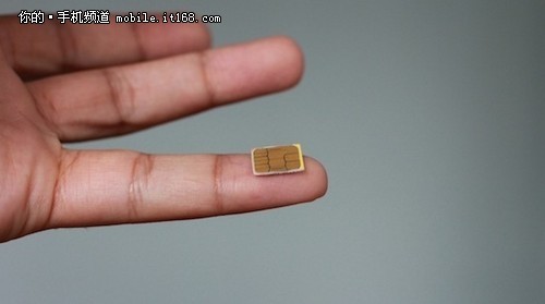 或21日面市 iPhone5移动Nano-SIM卡曝光