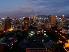 天涯之隔，咫尺之间 巴法络让爱无距离