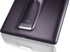 四核+ 4.7寸屏 华硕PadFone 2台北发布