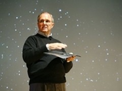 微软首席战略官称移动落后苹果怪黑客