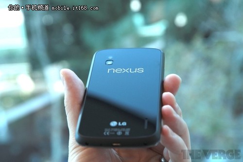 Nexus 4正式亮相