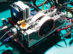A85主板助力 双卡HD7850交火性能番一倍