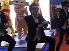 高交会超萌公仔群舞江南style 要火了!