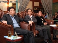 运营商定制手机 “联想模式”备受关注