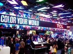 TCL110寸全球最大4K*2K电视惊艳亮相