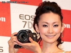 时尚外观出色性能 佳能7D单机售价8526