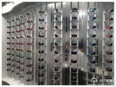 2013CP+ 宾得展出新品彩色Q10数码相机