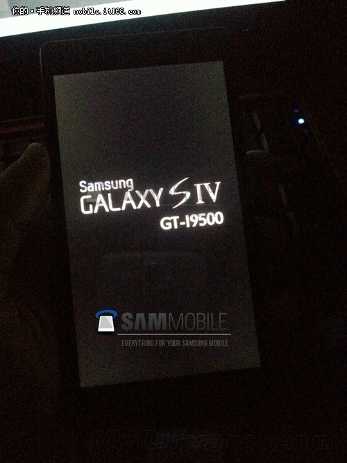 合金边框 三星Galaxy S4真机曝光