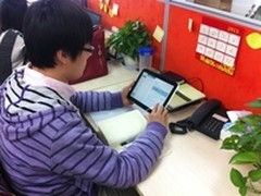 小编跑两会手记：必杀秘笈HP ElitePad