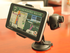 防碰瓷利器佳明2565R Plus 行车记录GPS