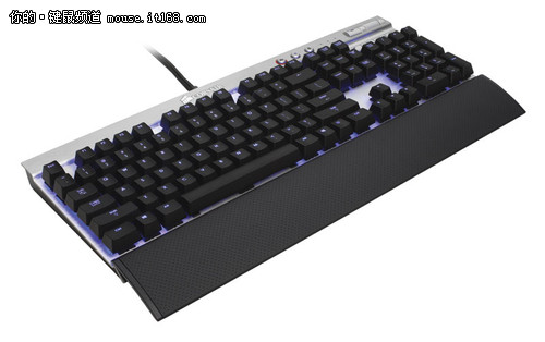 海盗船发布Vengeance K70背光机械键盘