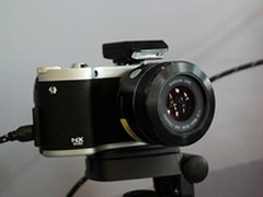 性能堪比单反 武汉三星NX300新品4400