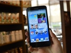 三强联合中电信领衔打造青春时尚的手机