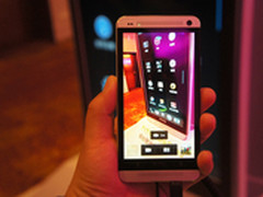 移动联通电信齐亮相 HTC ONE发布