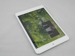 7.85寸IPS屏超窄边框设计 富士莱A8亮相