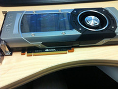 和Titan一个样 GTX780/770实物照曝光