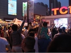 TCL电视携钢铁侠大篷车惊现古城西安