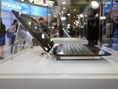 华硕Transformer Pad Infinity震撼视听