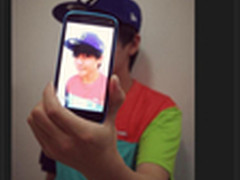 全新代言人？ELIFE E3明星自拍现微博