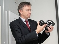 机动灵活中画幅单反 徕卡S2售价85000元