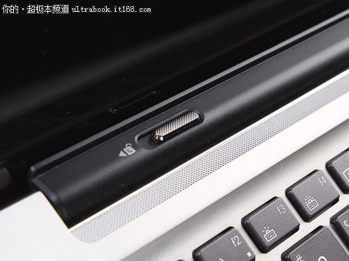 首款13寸可插拔笔记本 华硕TX300评测