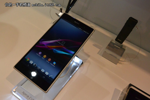 GSMA2013：索尼展臺 手機新品人氣旺