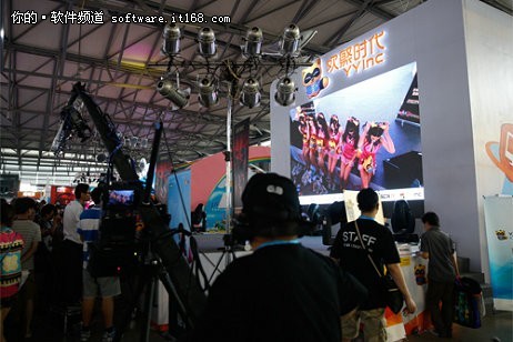 YY推出CJ大型互动直播秀 支持手机直播
