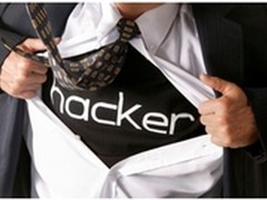 黑客：站在十字路口的孤独者