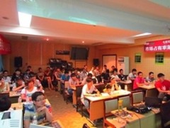 七彩虹游戏板卡专家渠道培训会焦作站