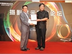 巅峰对决  硬屏4K夺“最佳色彩显示奖”