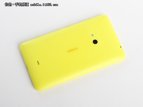 4.7英寸诺基亚Lumia625评测 设计和屏幕